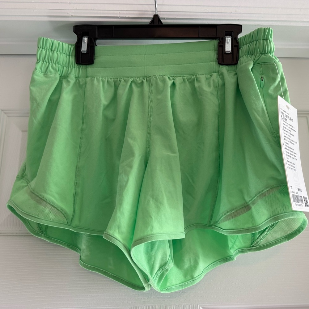 lululemon Hotty Hot Shorts 4”